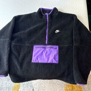 Black and purple Nike men’s wool pullover